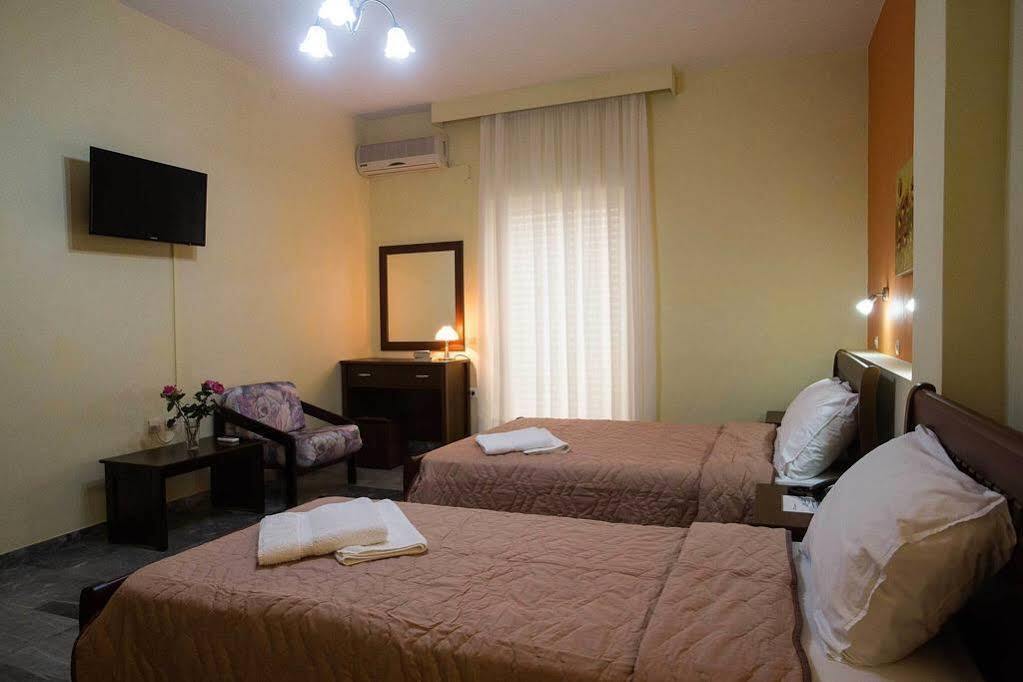 Remvi Hotel - Apartments Stoúpa Eksteriør billede